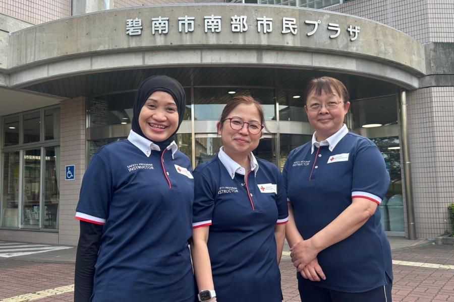 指導員3人トリム